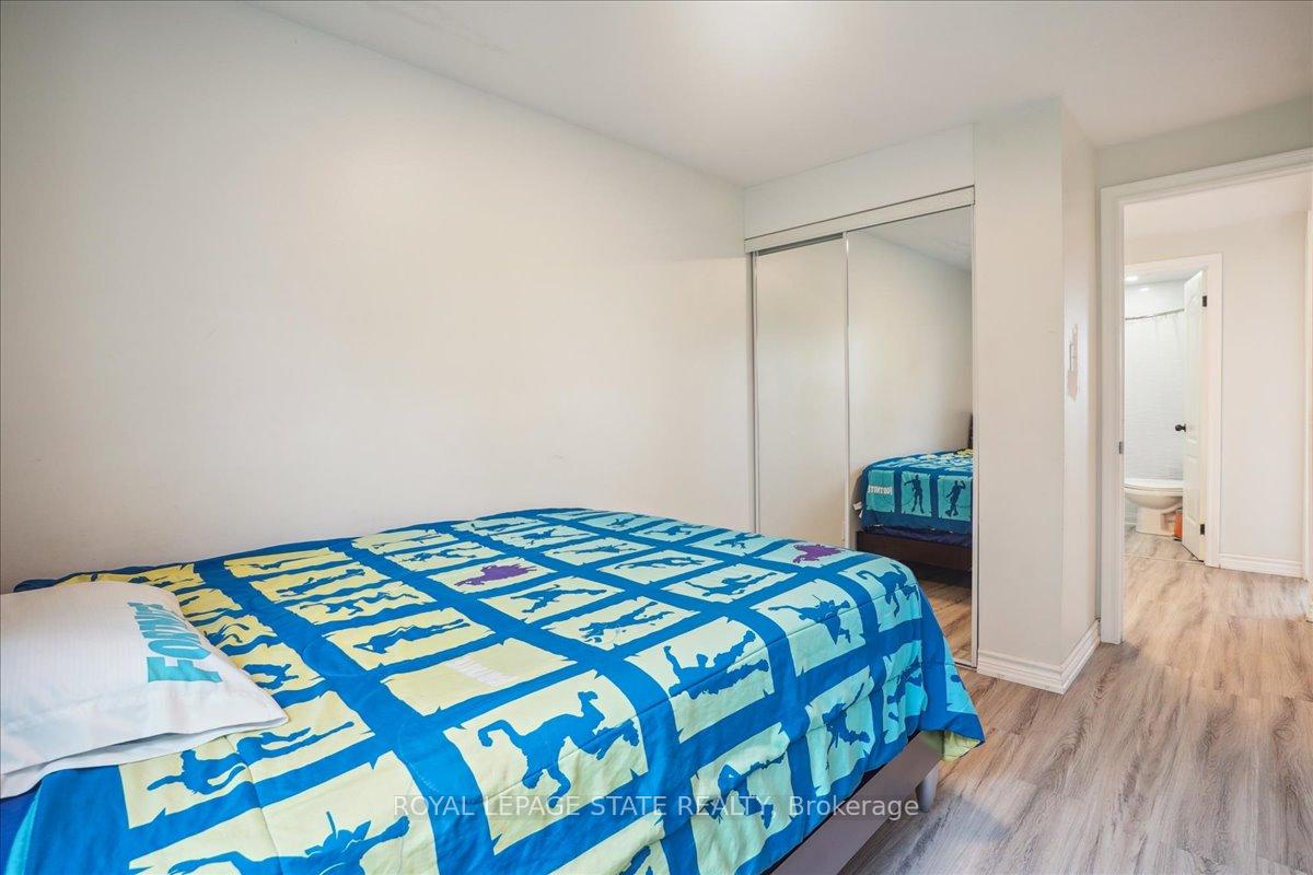 3 Bedrooms Condo at 36 Greendale,  Hamilton For sale