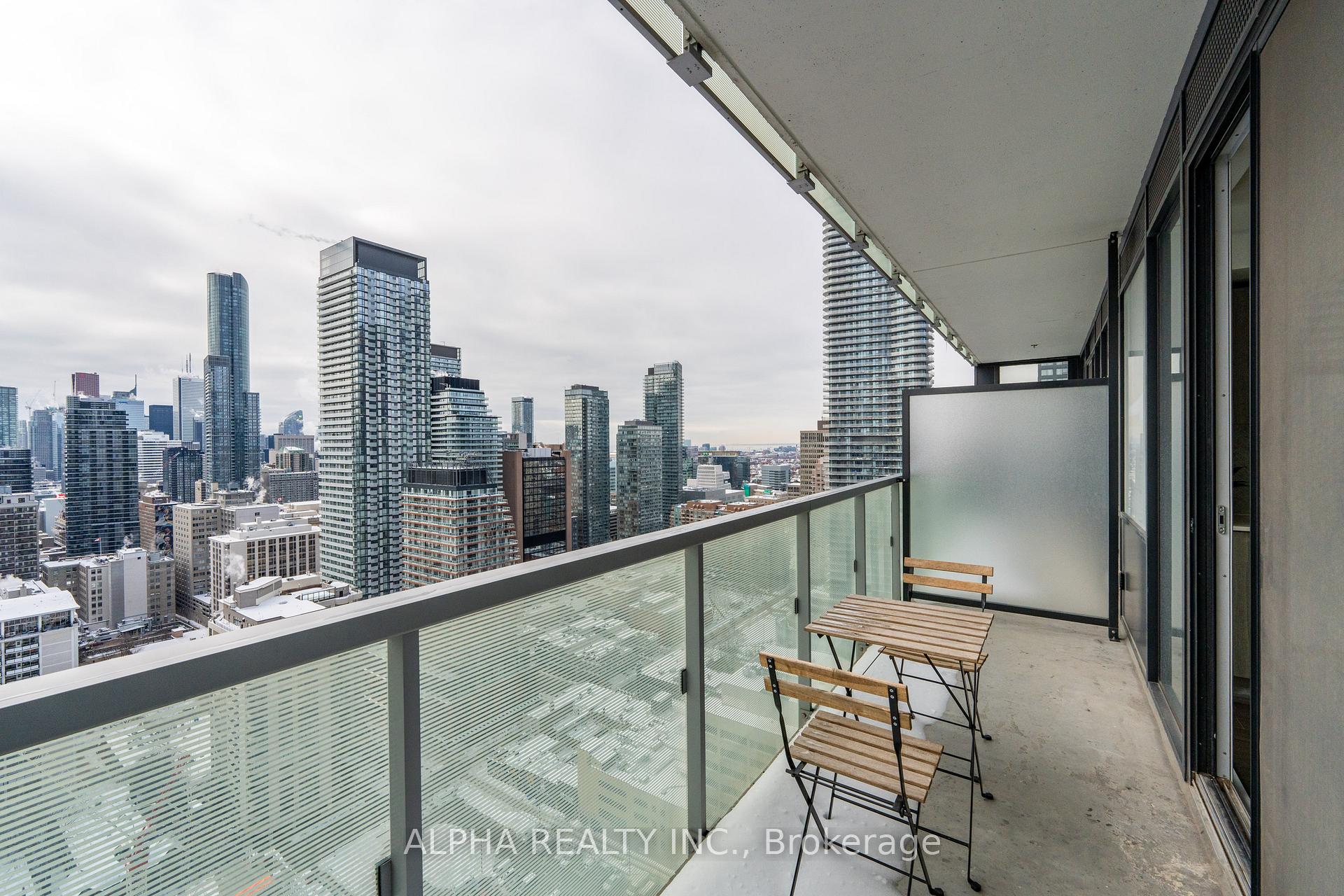 1 Bedroom Condo at 28 Wellesley,  Toronto For sale