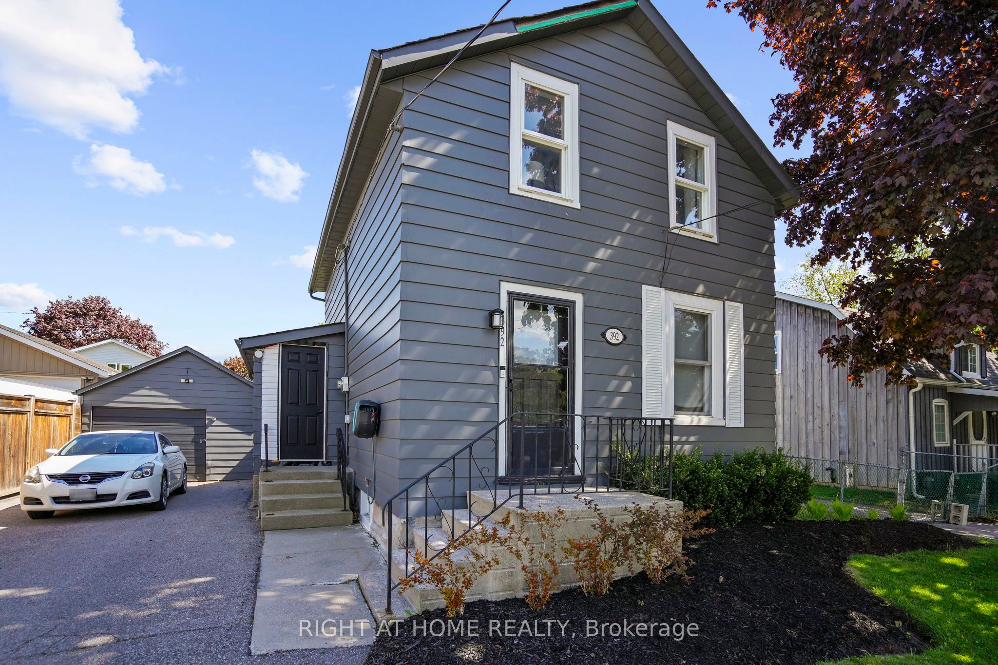 392 Stouffer Street