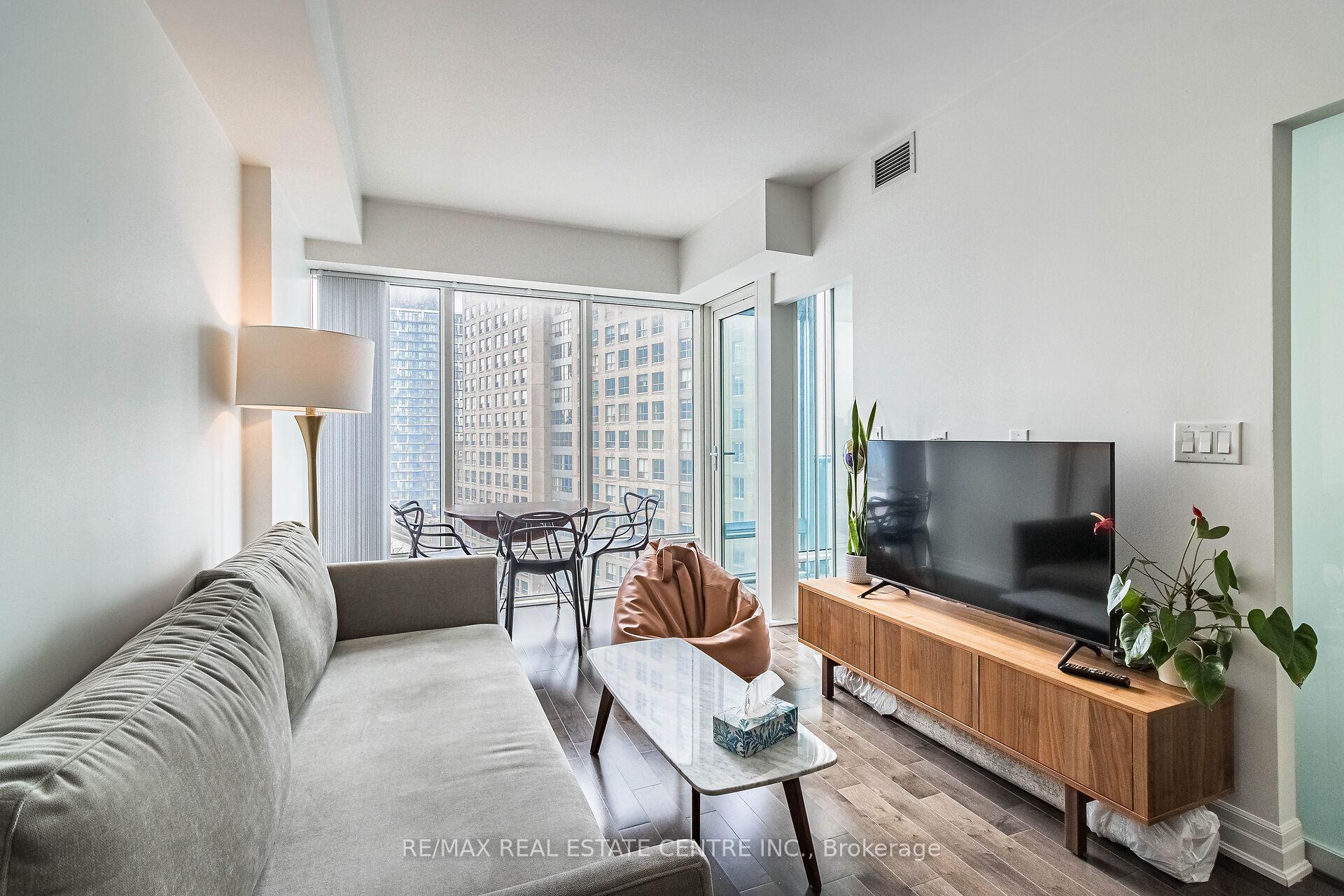 1 Bedroom Condo at 8 The Esplanade, Toronto For sale