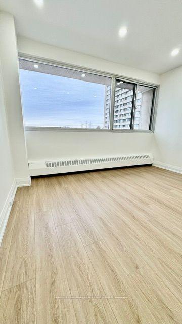 2 Bedrooms Condo at 725 Don Mills, Toronto For sale