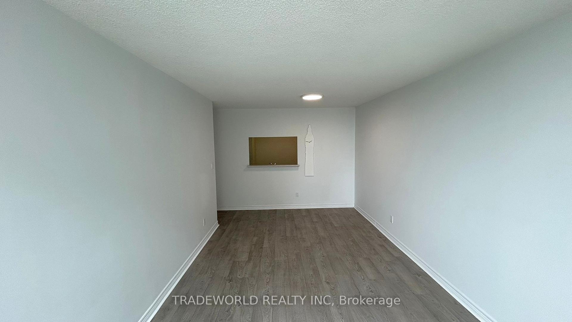 2 Bedrooms Condo at 68 Corporate, Toronto For sale