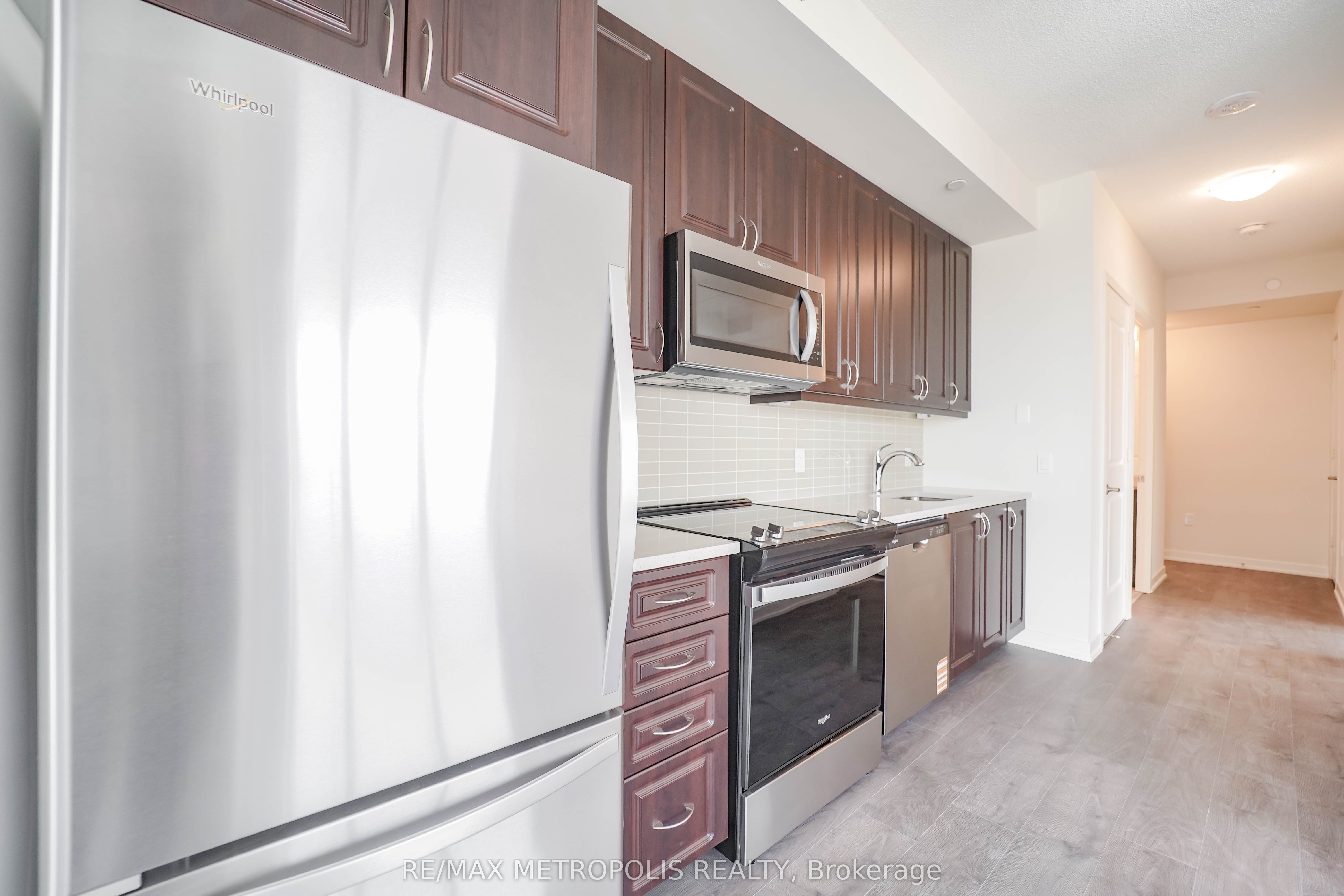 38 Annie Craig Drive, #3611