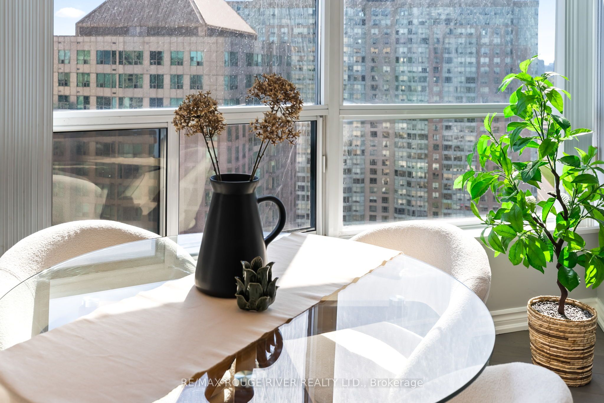 36 Lee Centre Drive, #2610