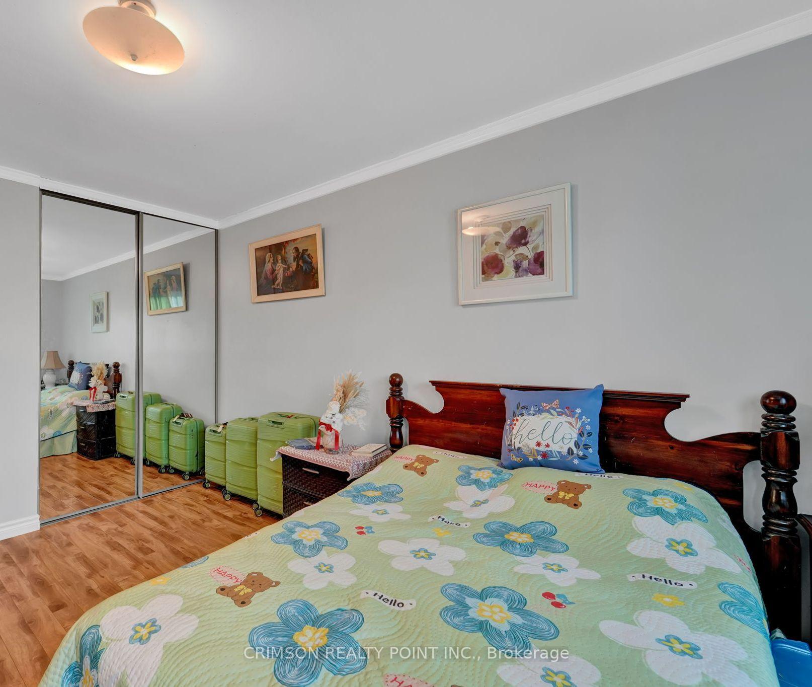 3 Bedrooms Condo at 25 Brimwood, Toronto For sale