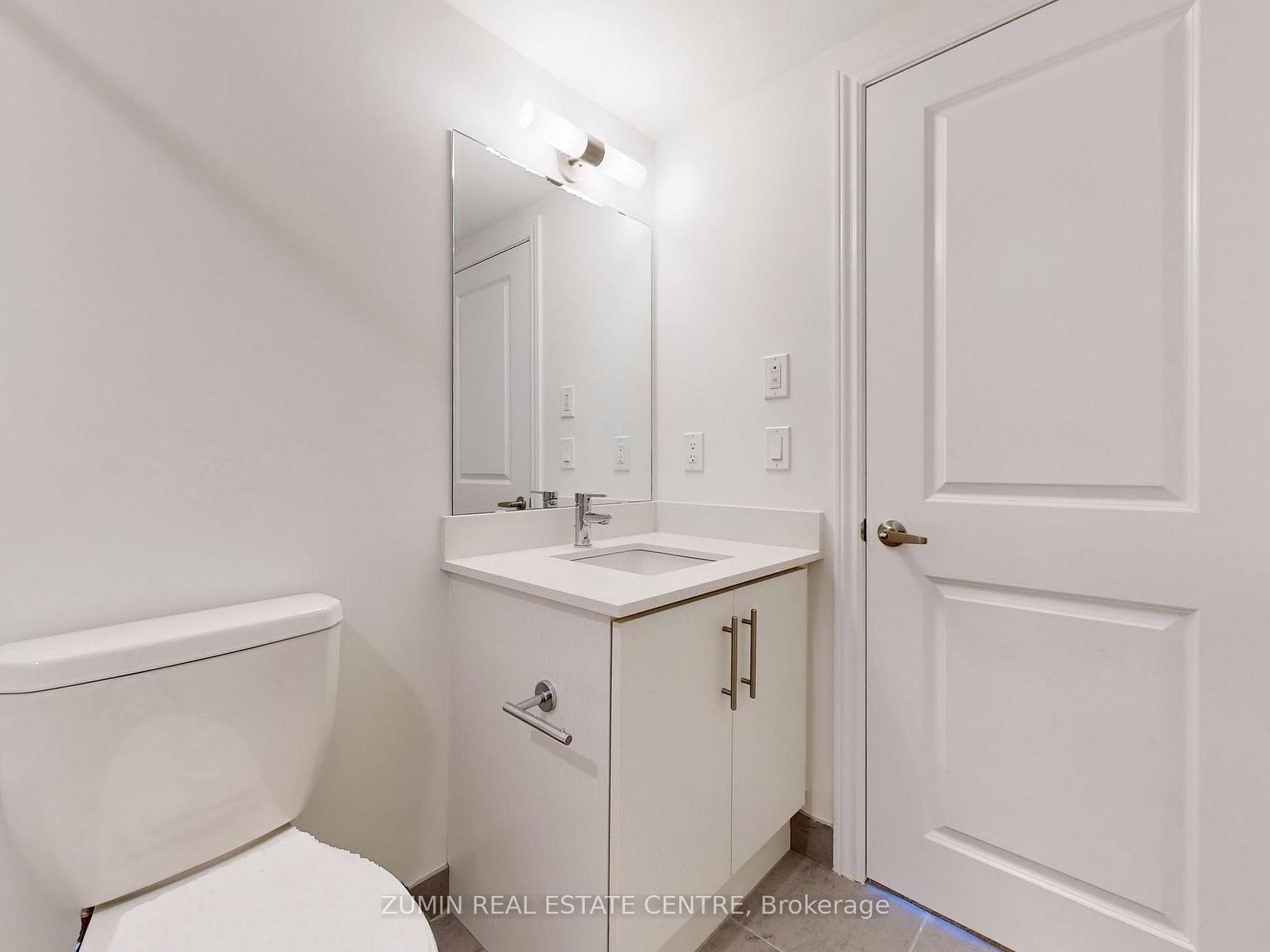 2 Bedrooms Condo at 349 Wheat Boom, Oakville For sale