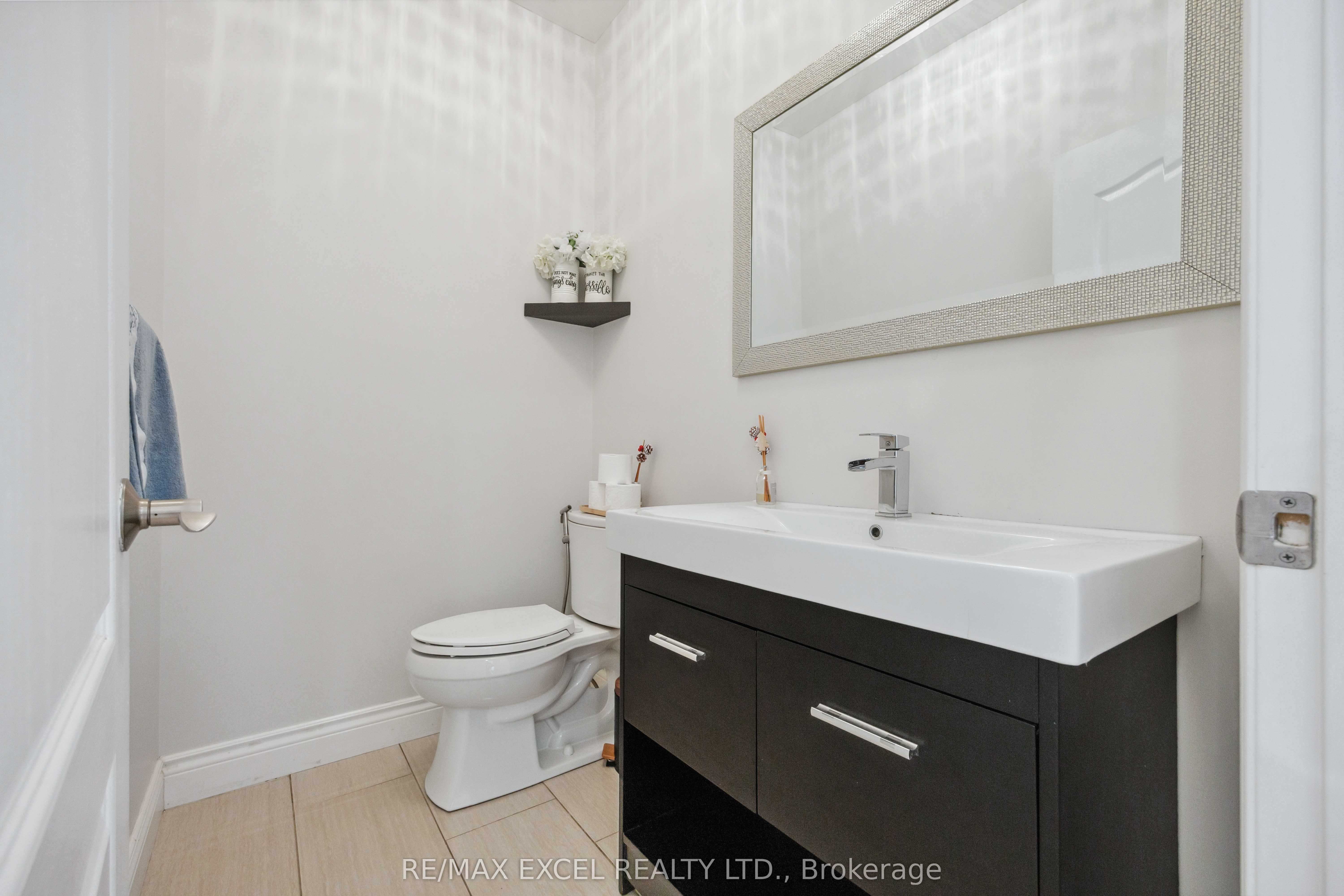 255 Shaftsbury Avenue, #66