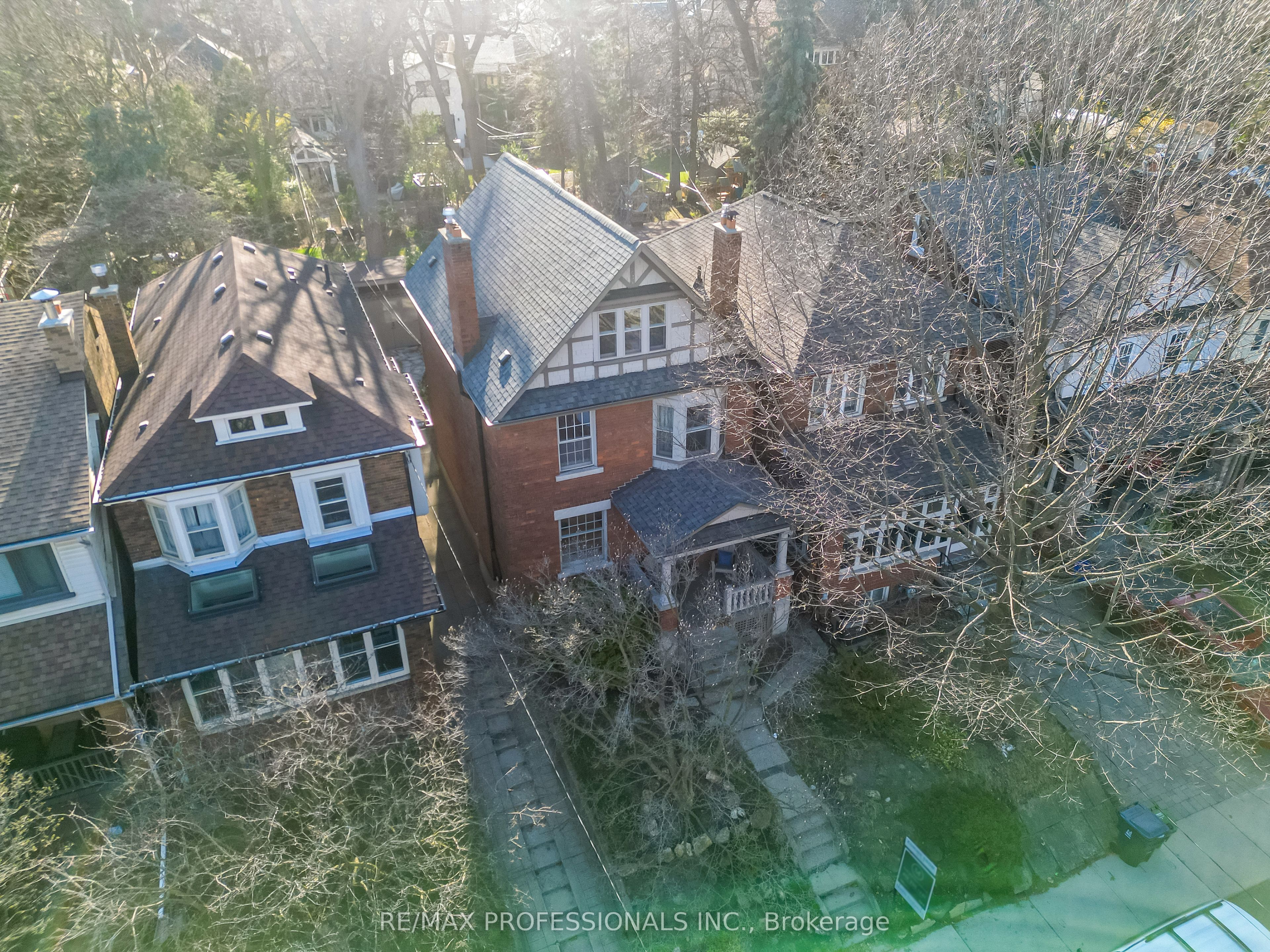 326 Durie Street, Toronto, ON M6S 3G3