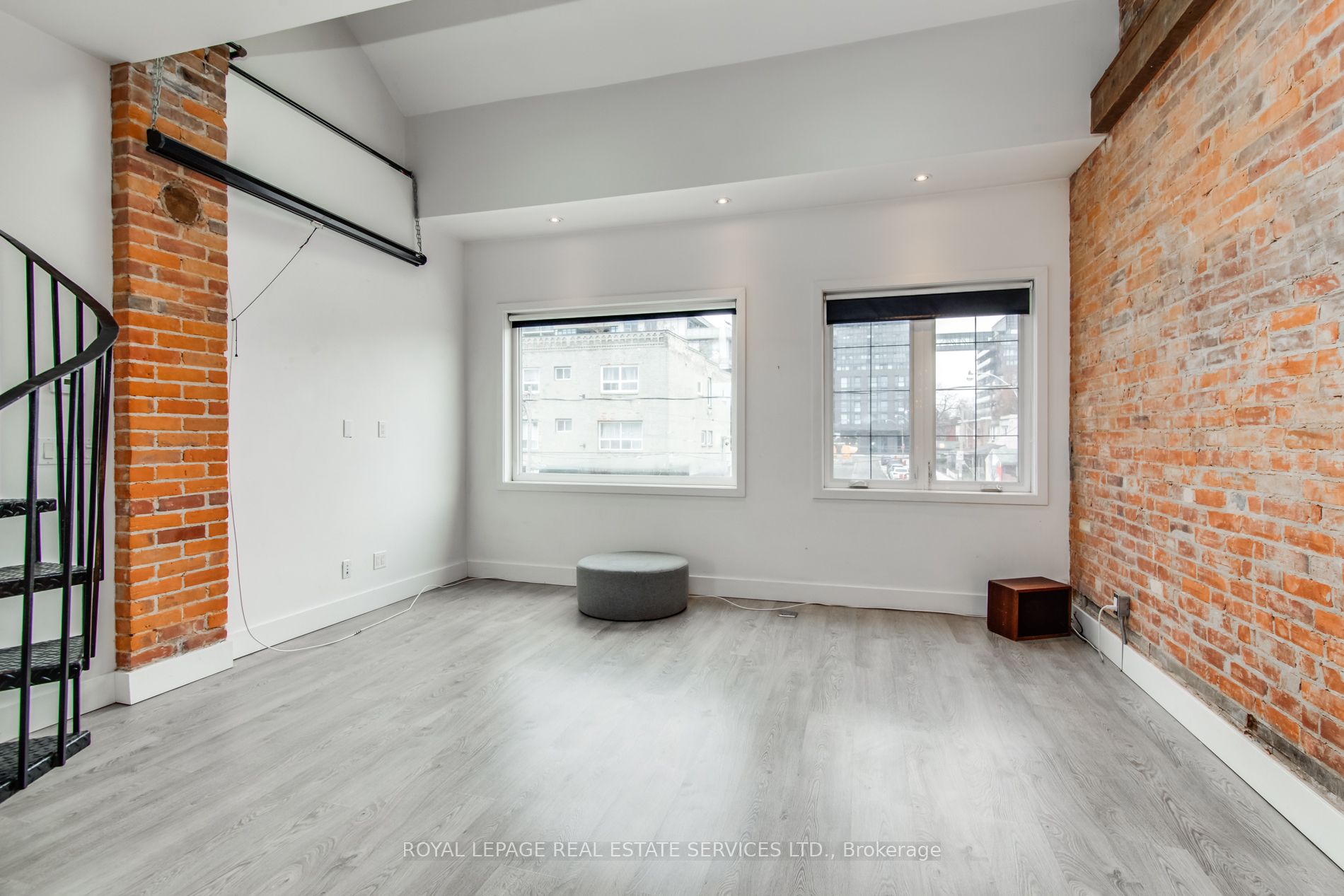 53 Gladstone Avenue, #2