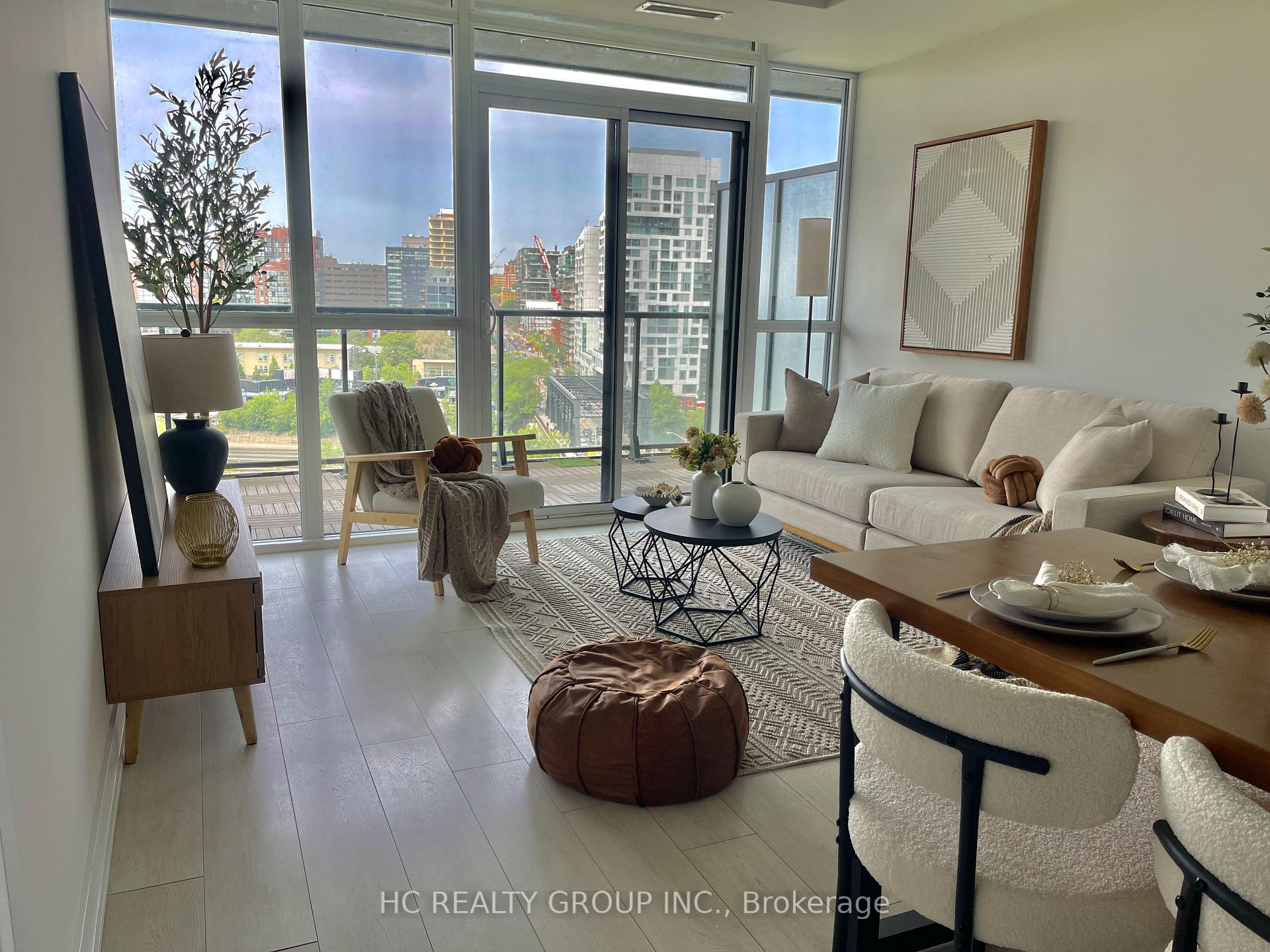 2 Bedrooms Condo at 169 Fort York, Toronto For sale