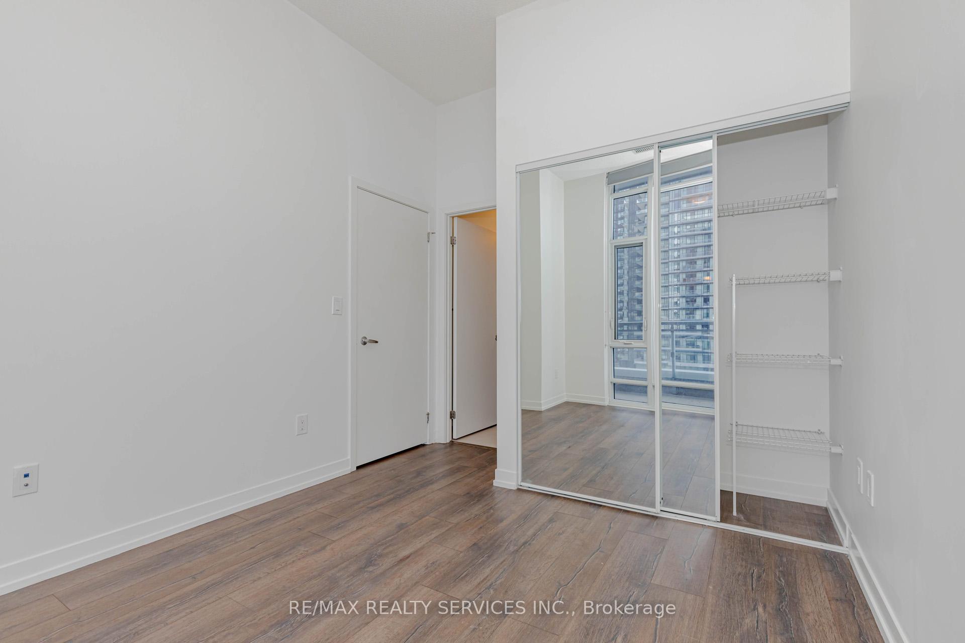2 Bedrooms Condo at 2520 Eglington,  Mississauga For sale
