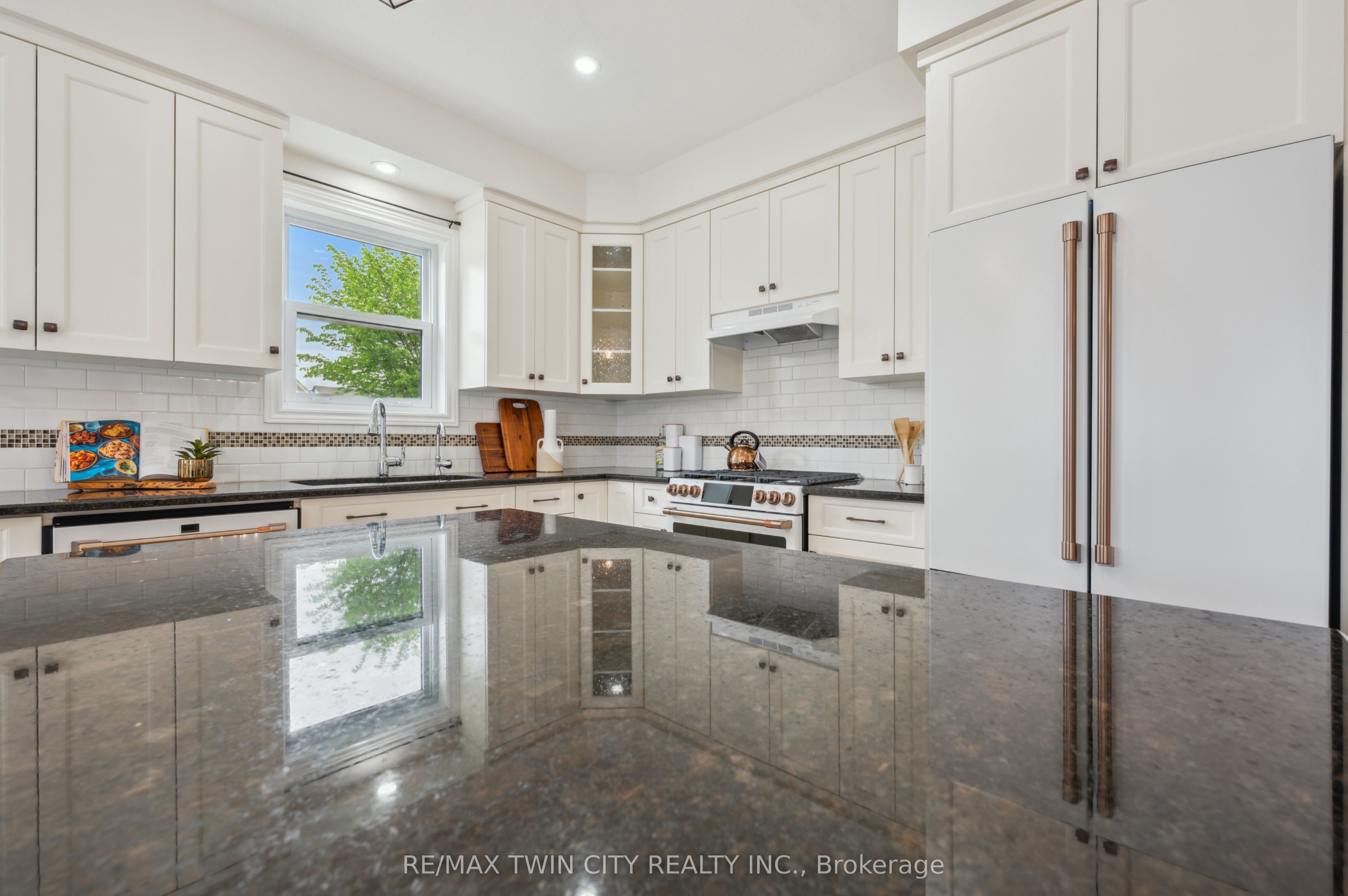 450 Applegate Court