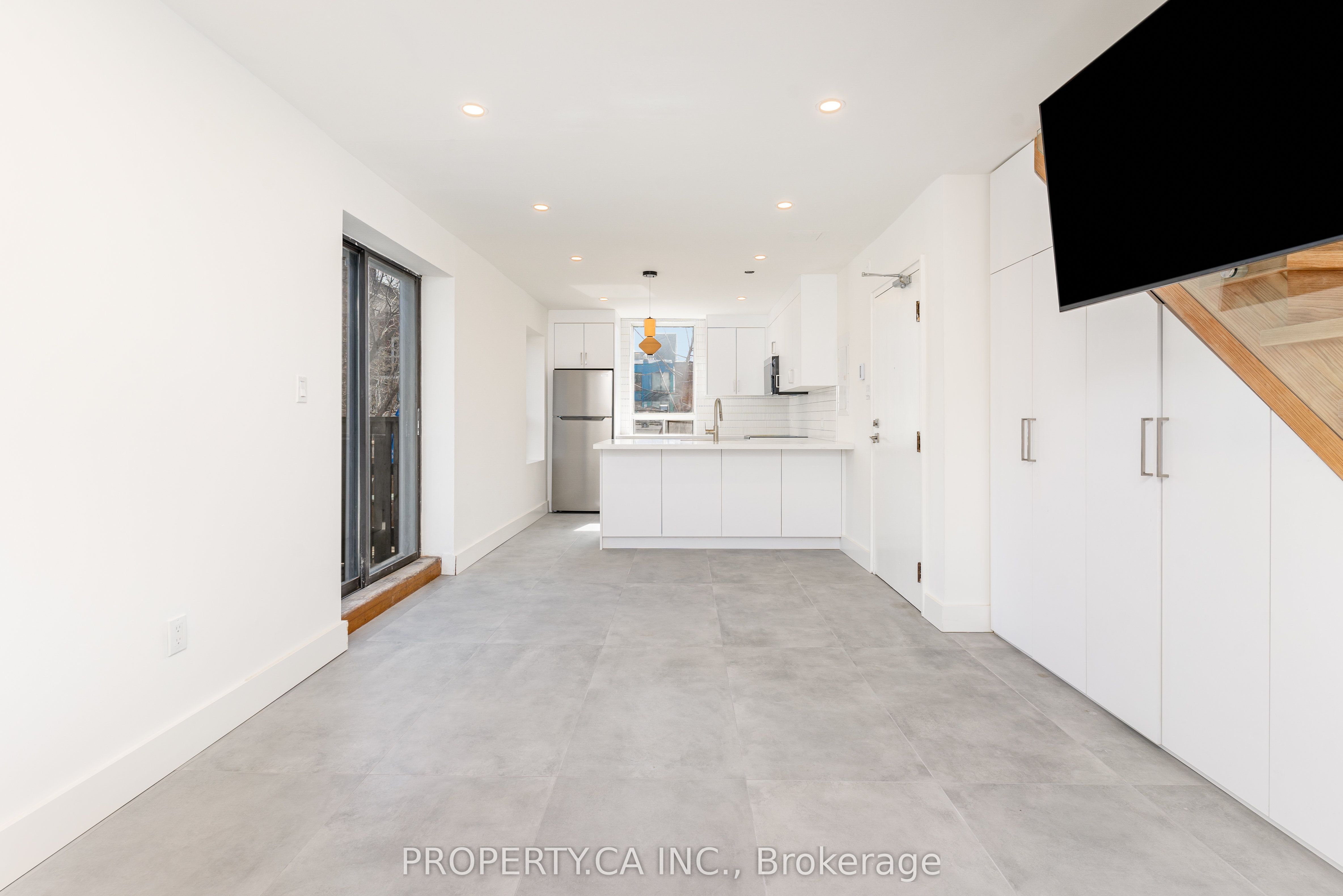 97 Lee Avenue, #Suite 6