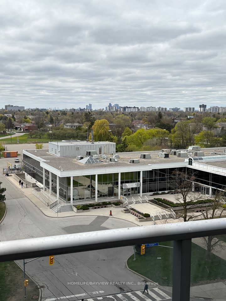 5793 Yonge