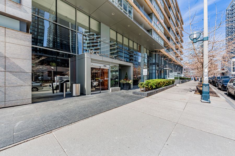 10 Capreol Court 226