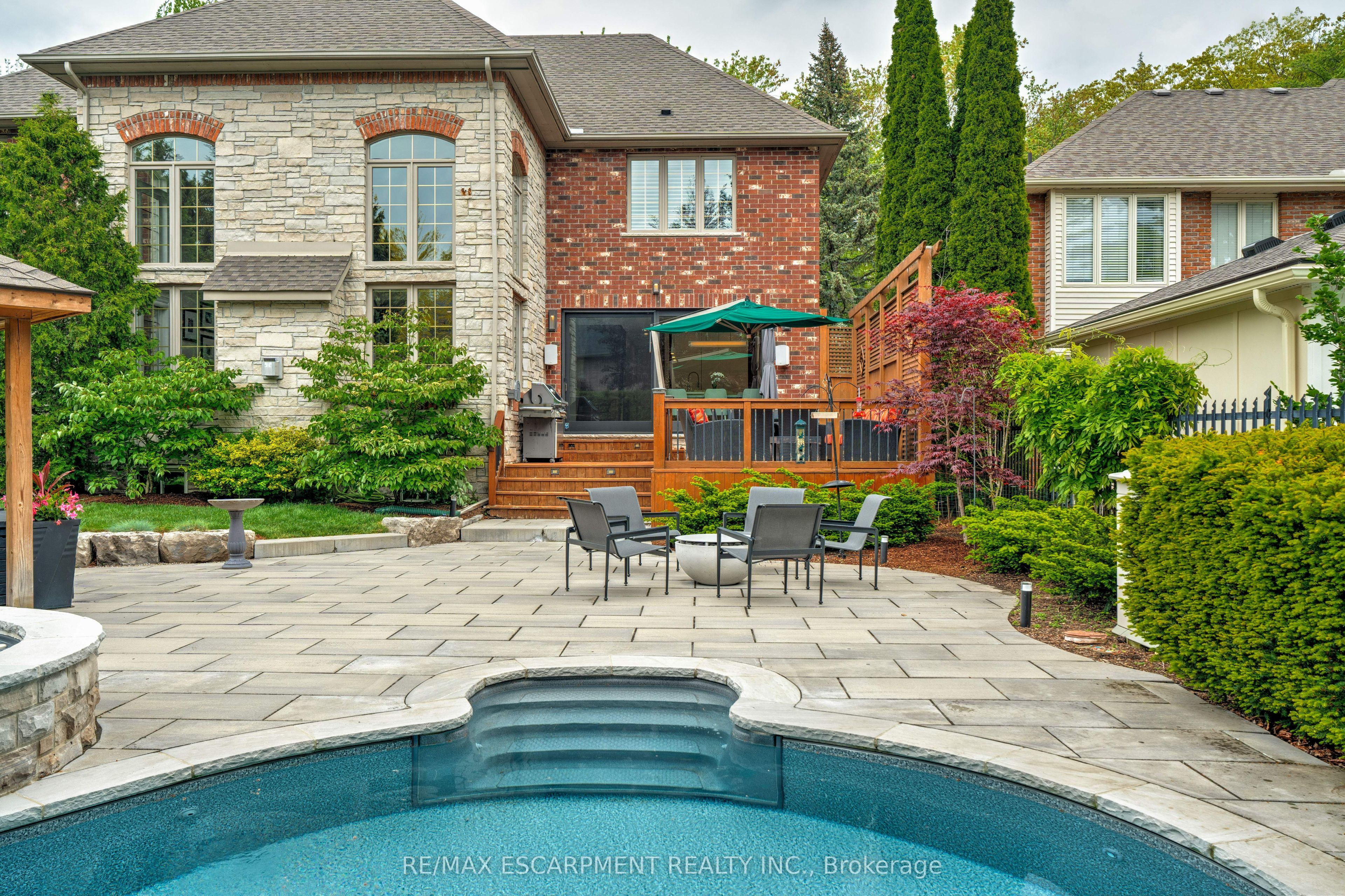 290 Shoreacres Road