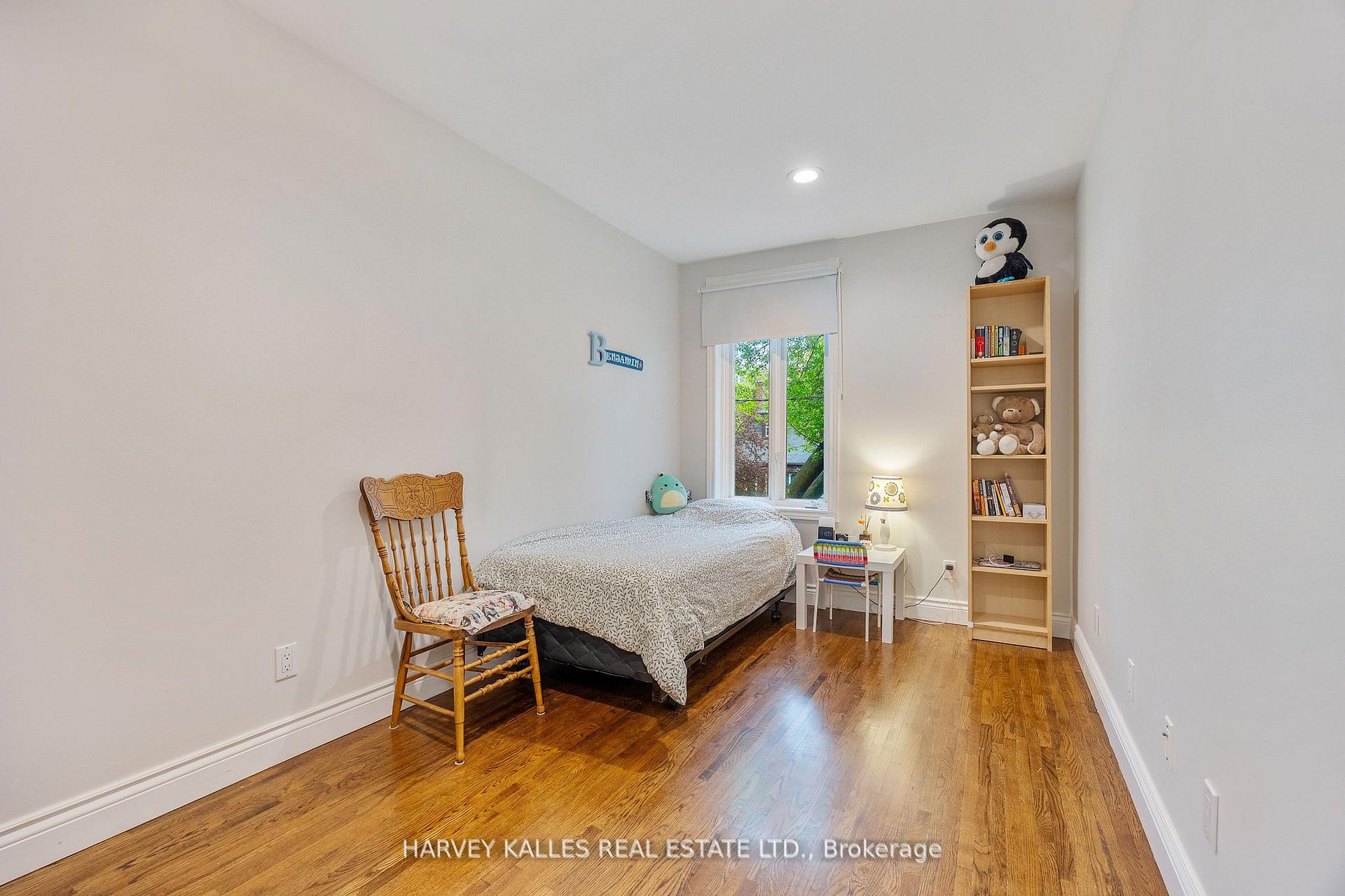 200 Seaton Street