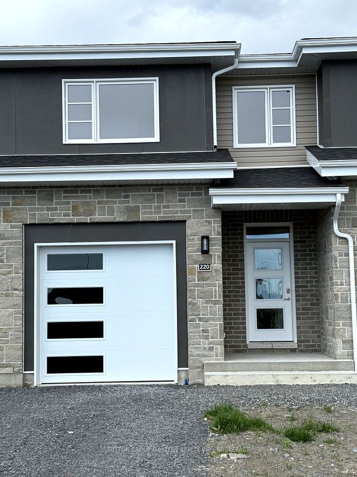 220 Dr Richard James
