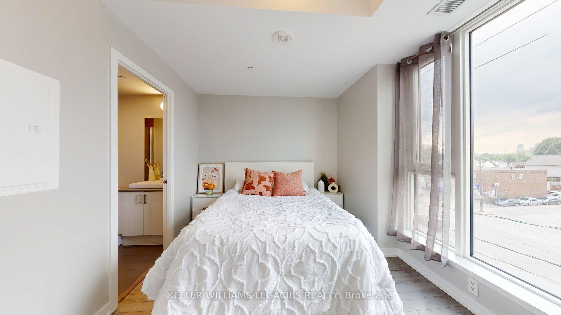 3 Bedrooms Condo at 1195 The Queens, Toronto For sale
