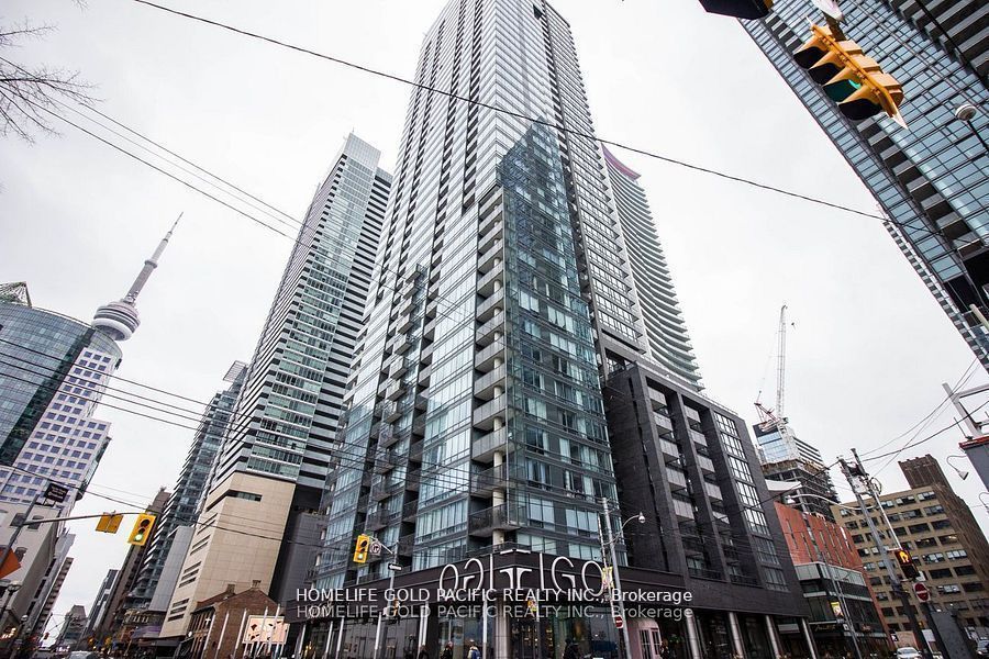 295 Adelaide