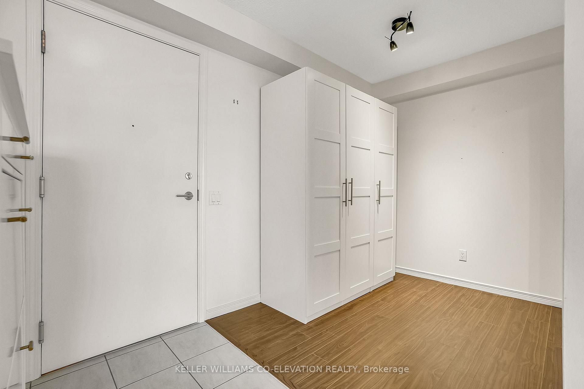 3 Bedrooms Condo at 60 Heintzman, Toronto For sale