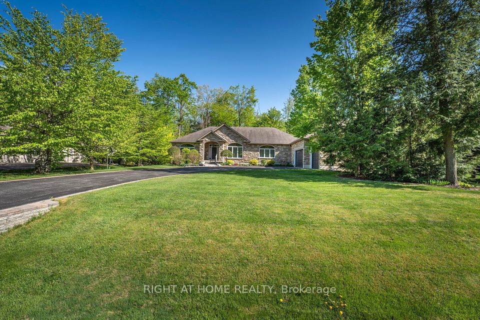 1205 Seadon Road, Springwater, ON L9X 1V5