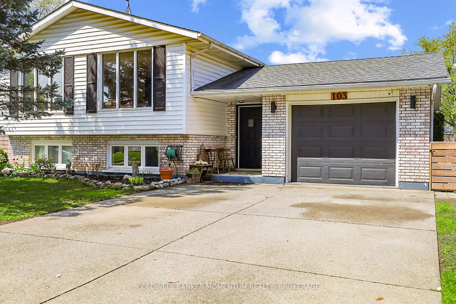 103 Glenayr Place ; MLS ID: X12121728