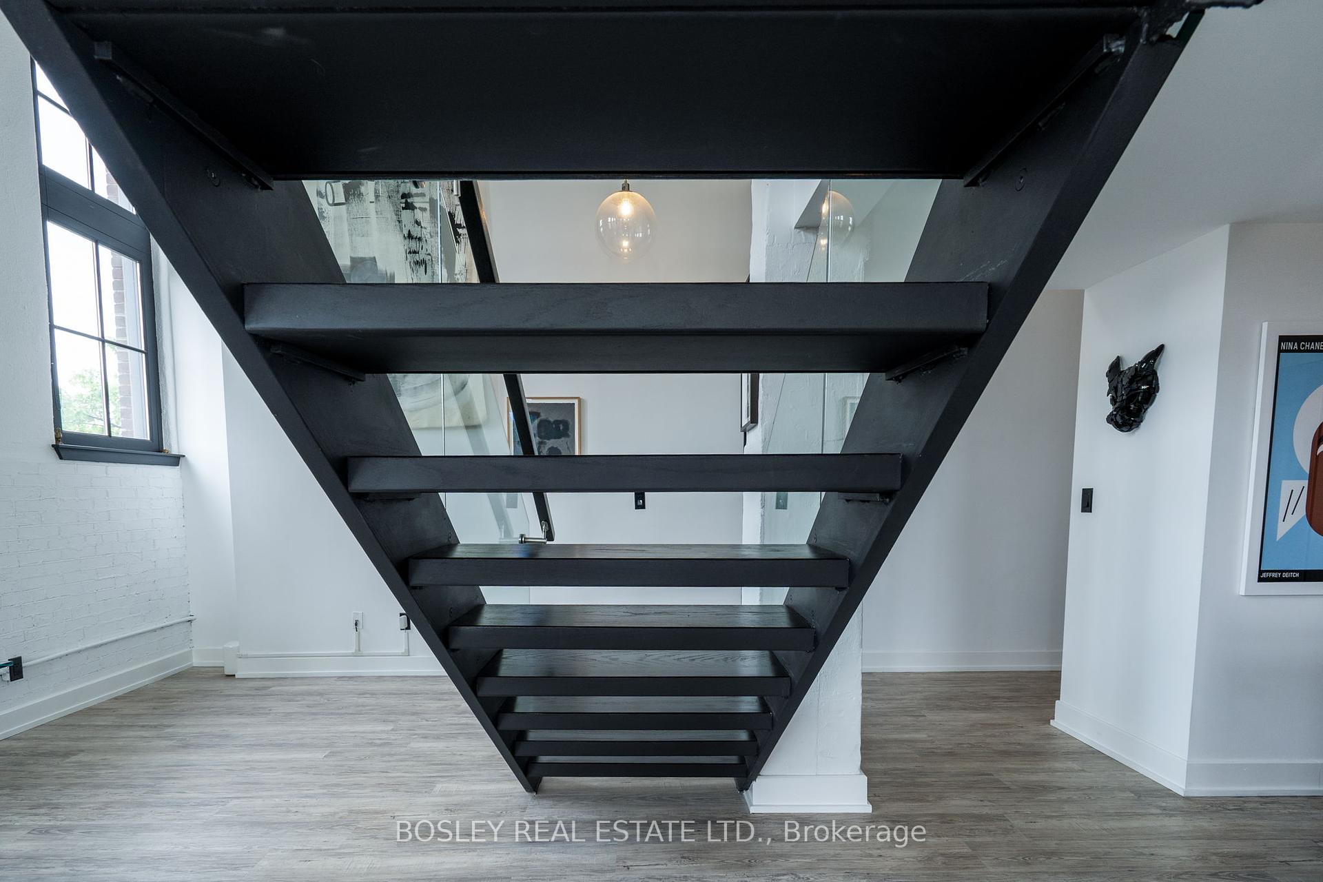 3 Bedrooms Condo at 183 Dovercourt, Toronto For sale