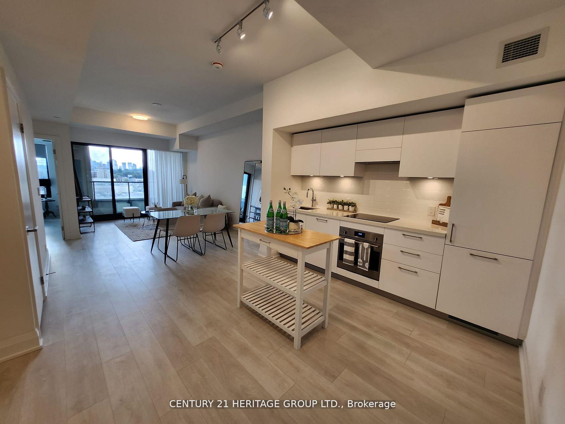 2 Bedrooms Condo at 33 Frederick Todd, Toronto For sale