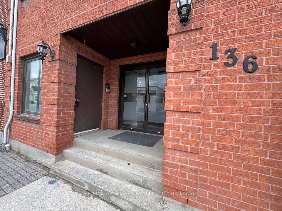 #B - 136 Prescott Street, North Grenville, ON K0G 1J0