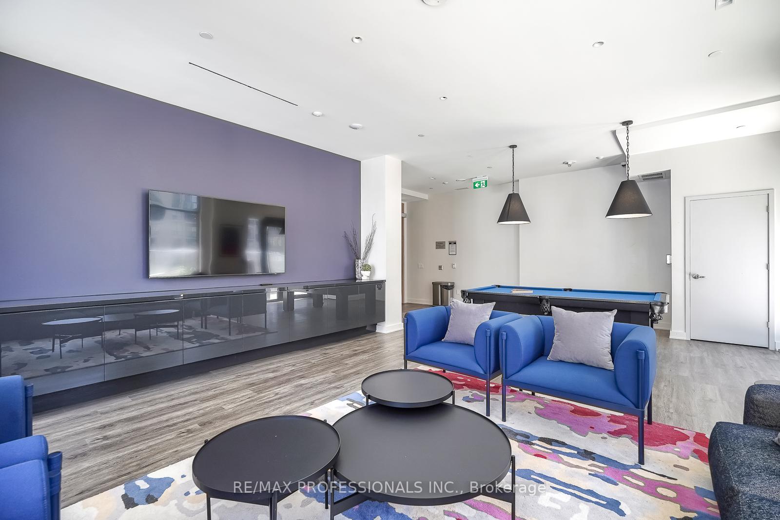 2 Bedrooms Condo at 65 Mutual, Toronto For sale