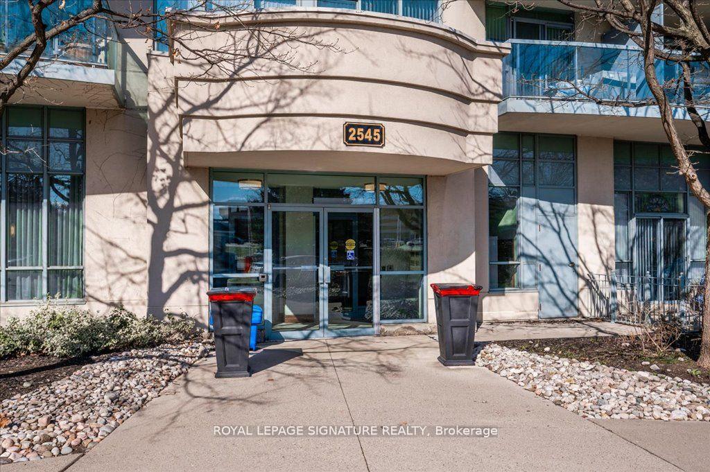 1 Bedroom Condo at 2545 Erin Centre, Mississauga For sale