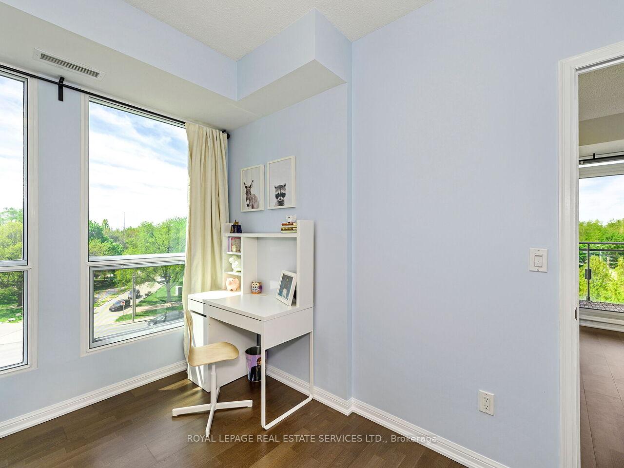 2 Bedrooms Condo at 628 Fleet, Toronto For sale