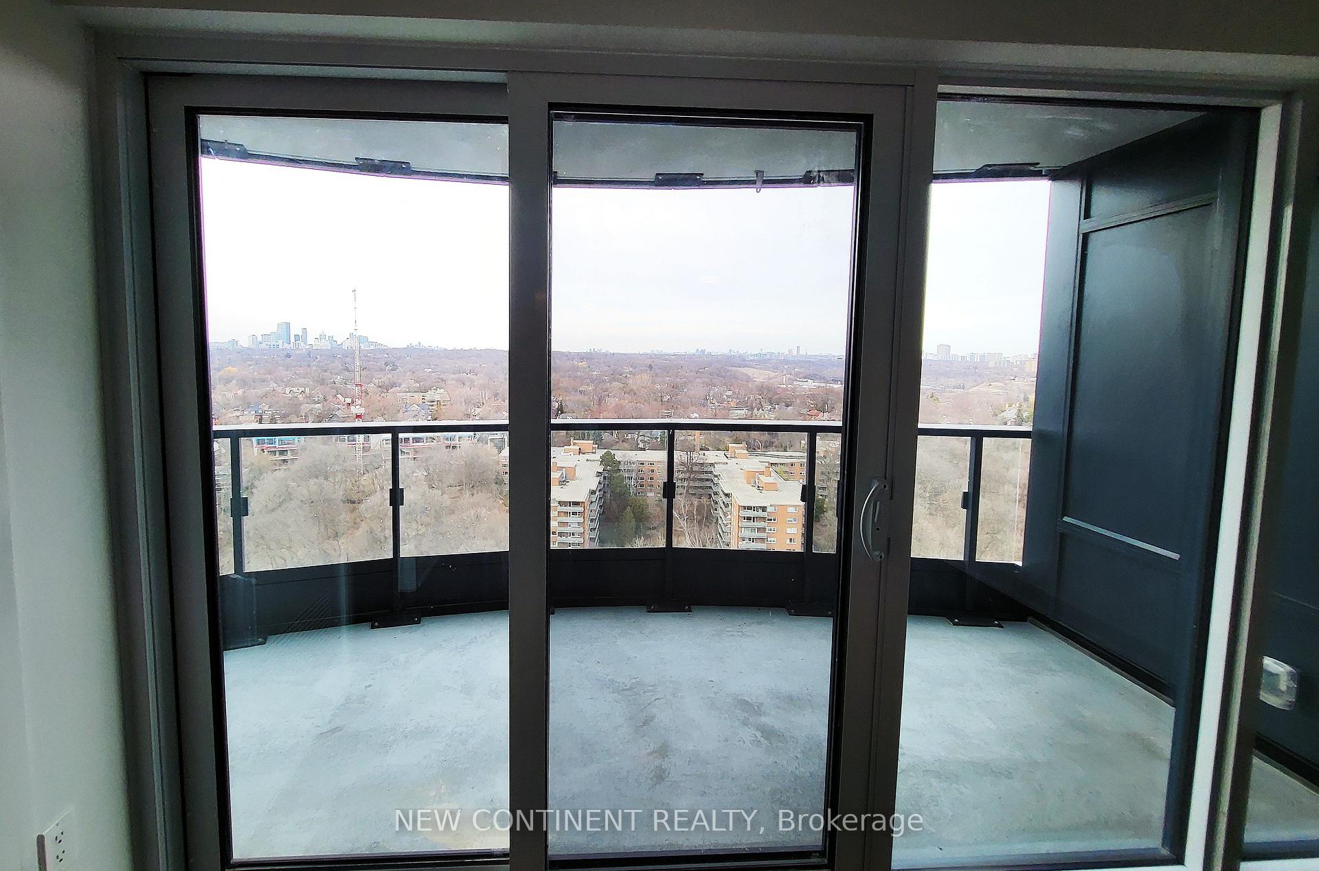 2 Bedrooms Condo at 585 Bloor, Toronto For sale