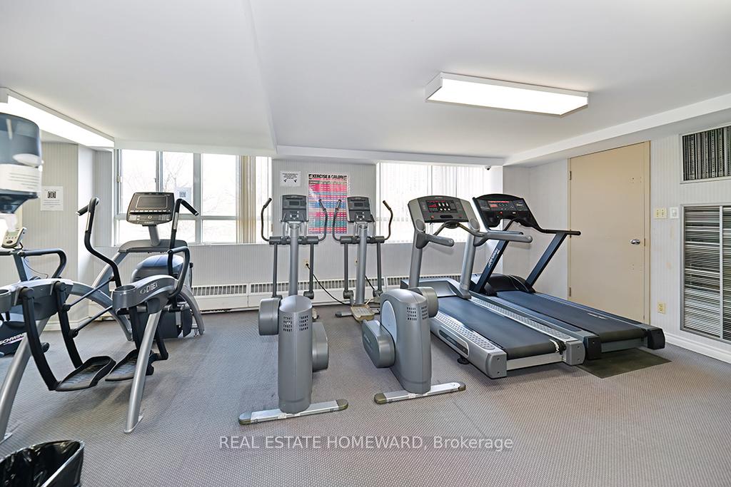 1 Bedroom Condo at 4 Park Vista, Toronto For sale
