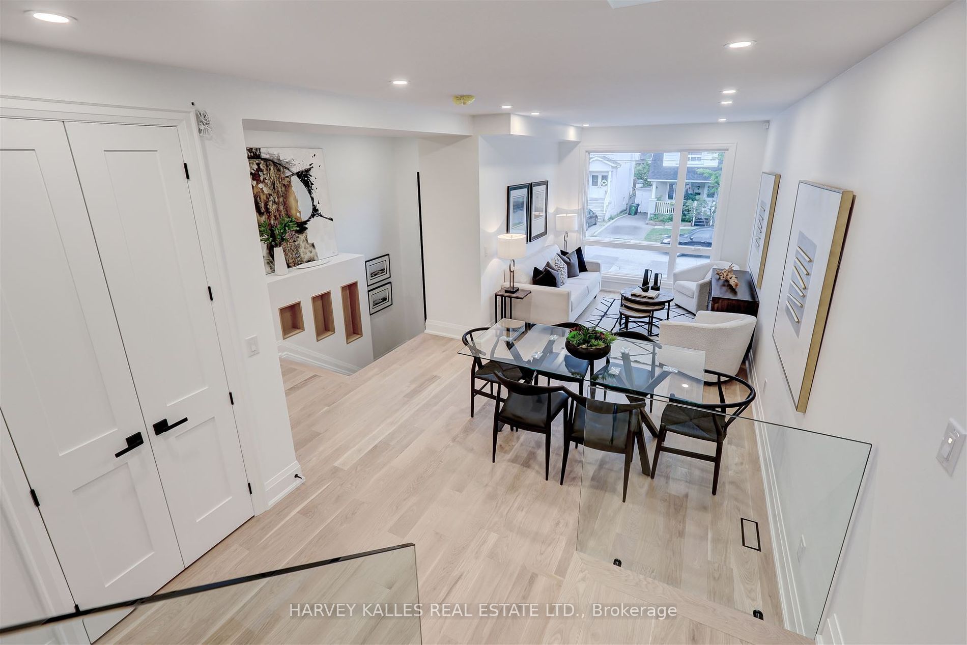 7B Bracebridge Avenue