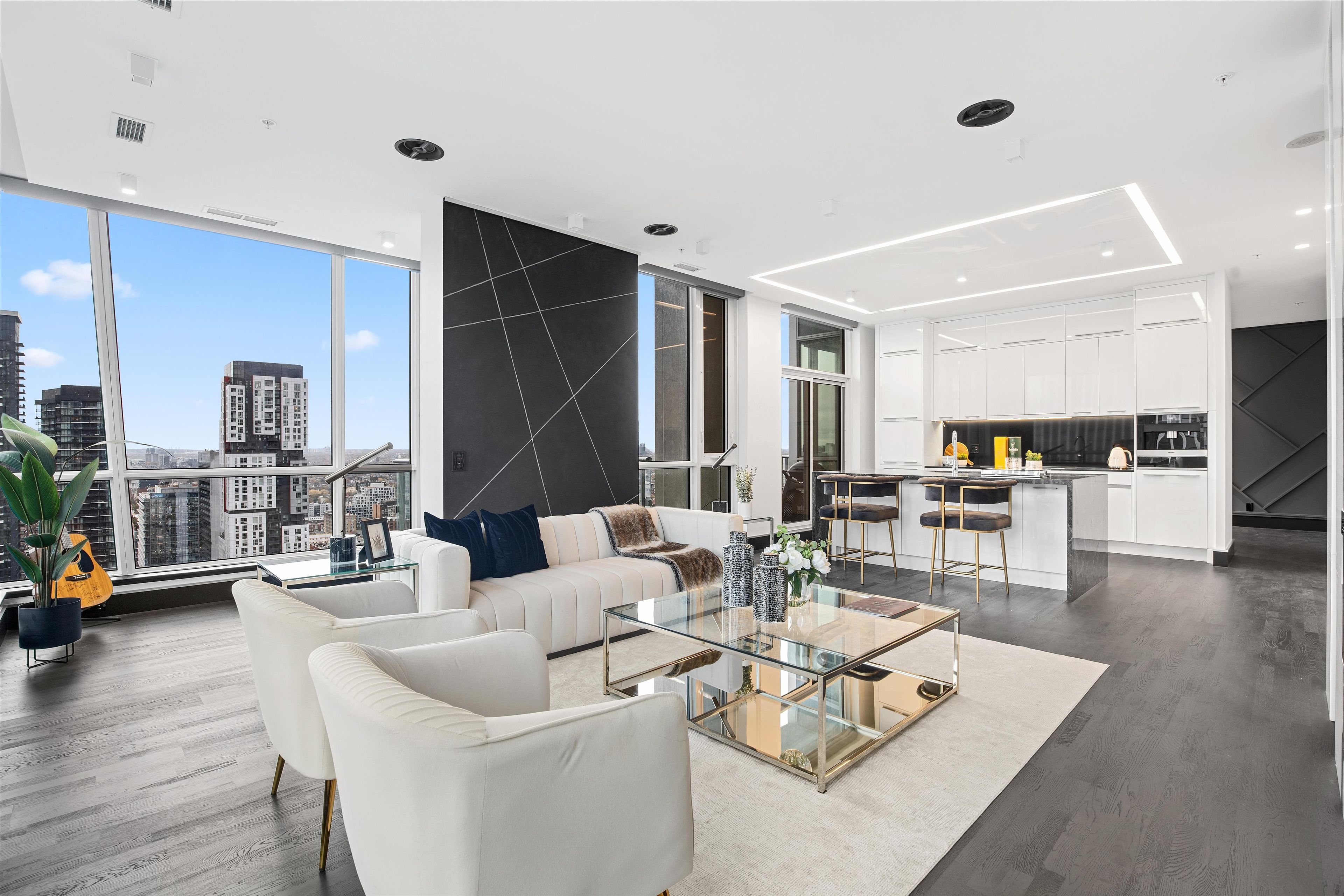 199 Richmond Street W PH101