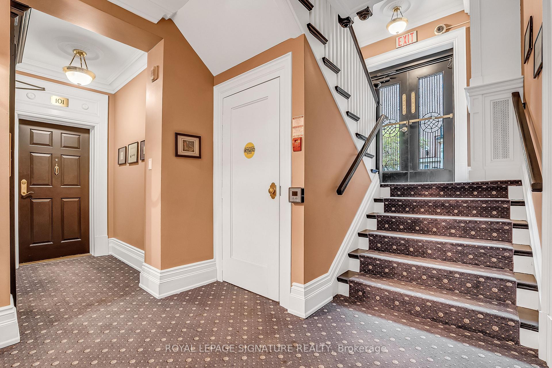2 Bedrooms Co-op at 150 St Clair, Toronto For sale