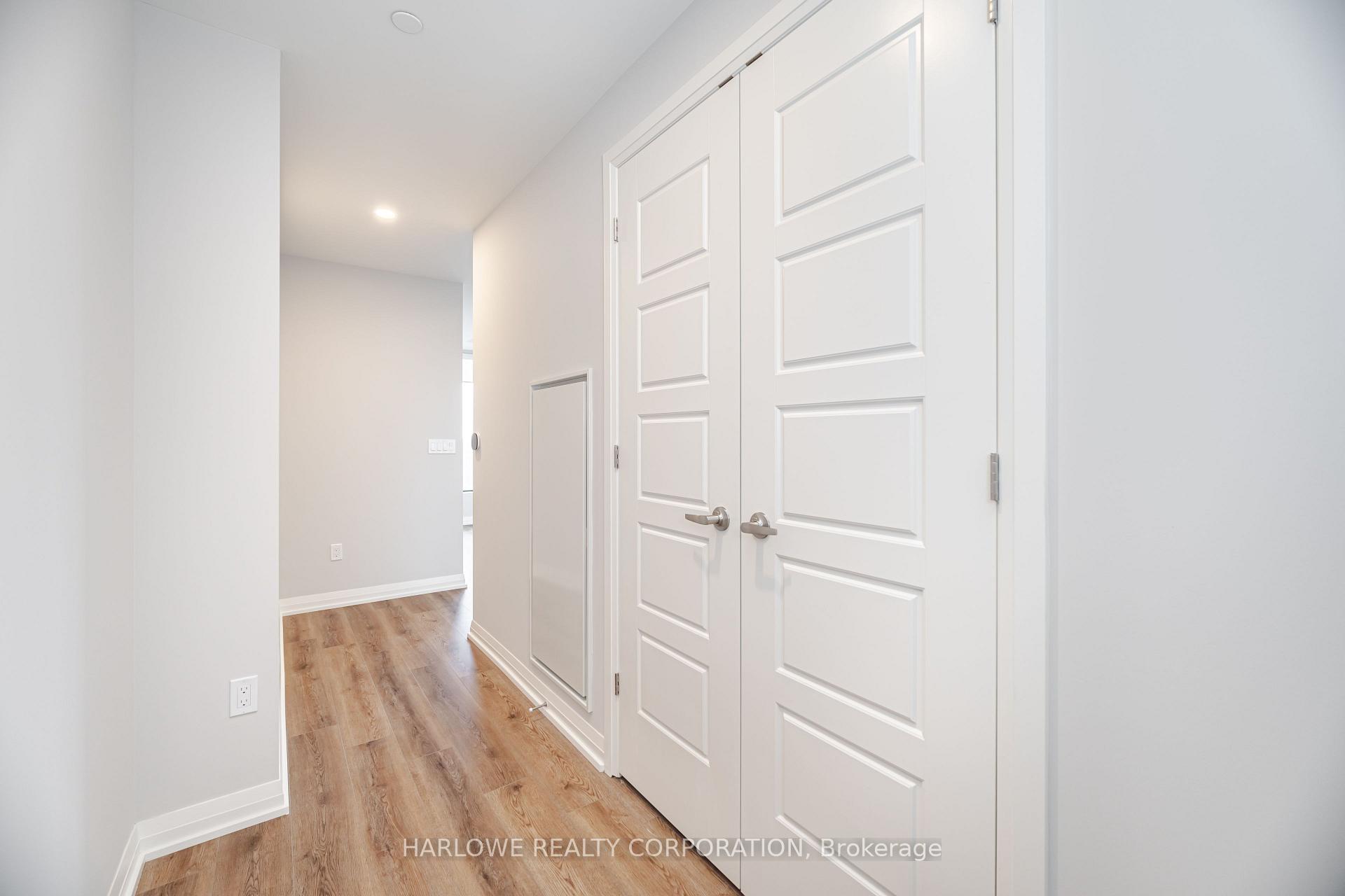 1 Bedroom Condo at 3006 William Cutmore, Oakville For sale