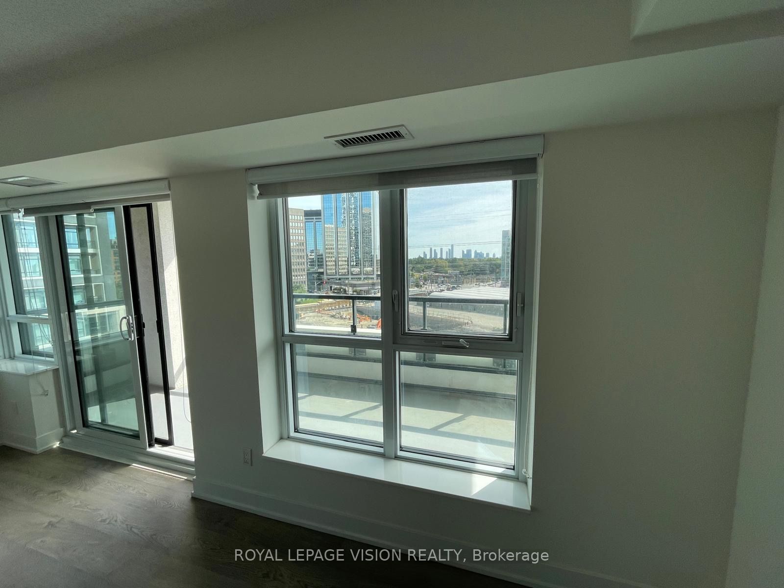 9 Mabelle Avenue, #722
