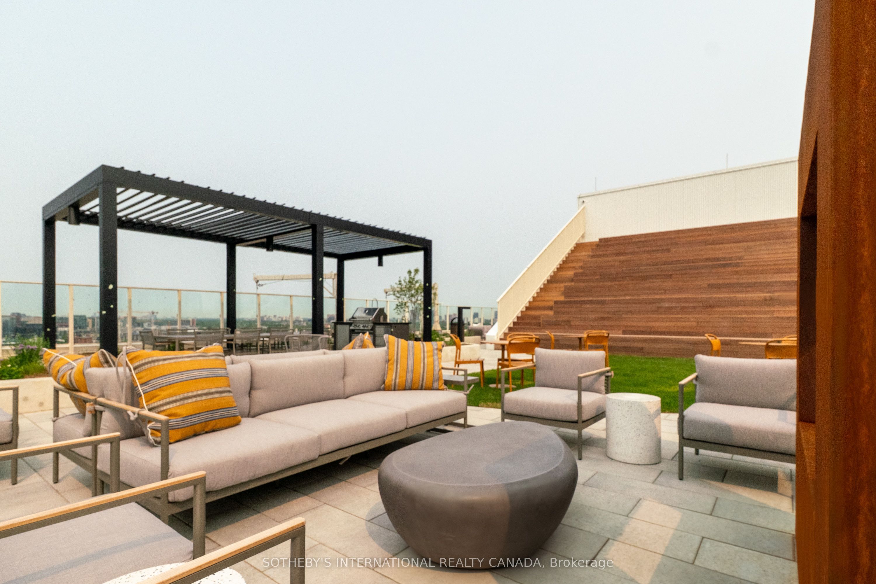 88 Bathurst Street, #1122
