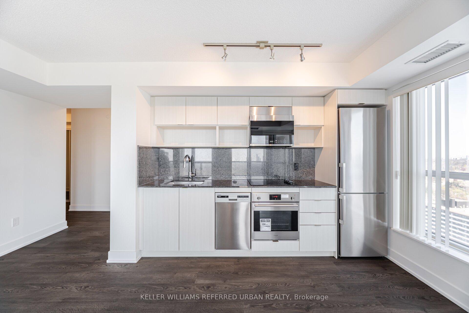 2 Bedrooms Condo at 9 Mabelle, Toronto For sale