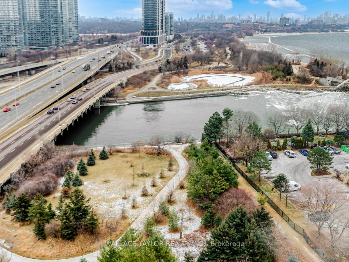 2 Bedrooms Condo at 2045 Lake Shore,  Toronto For sale