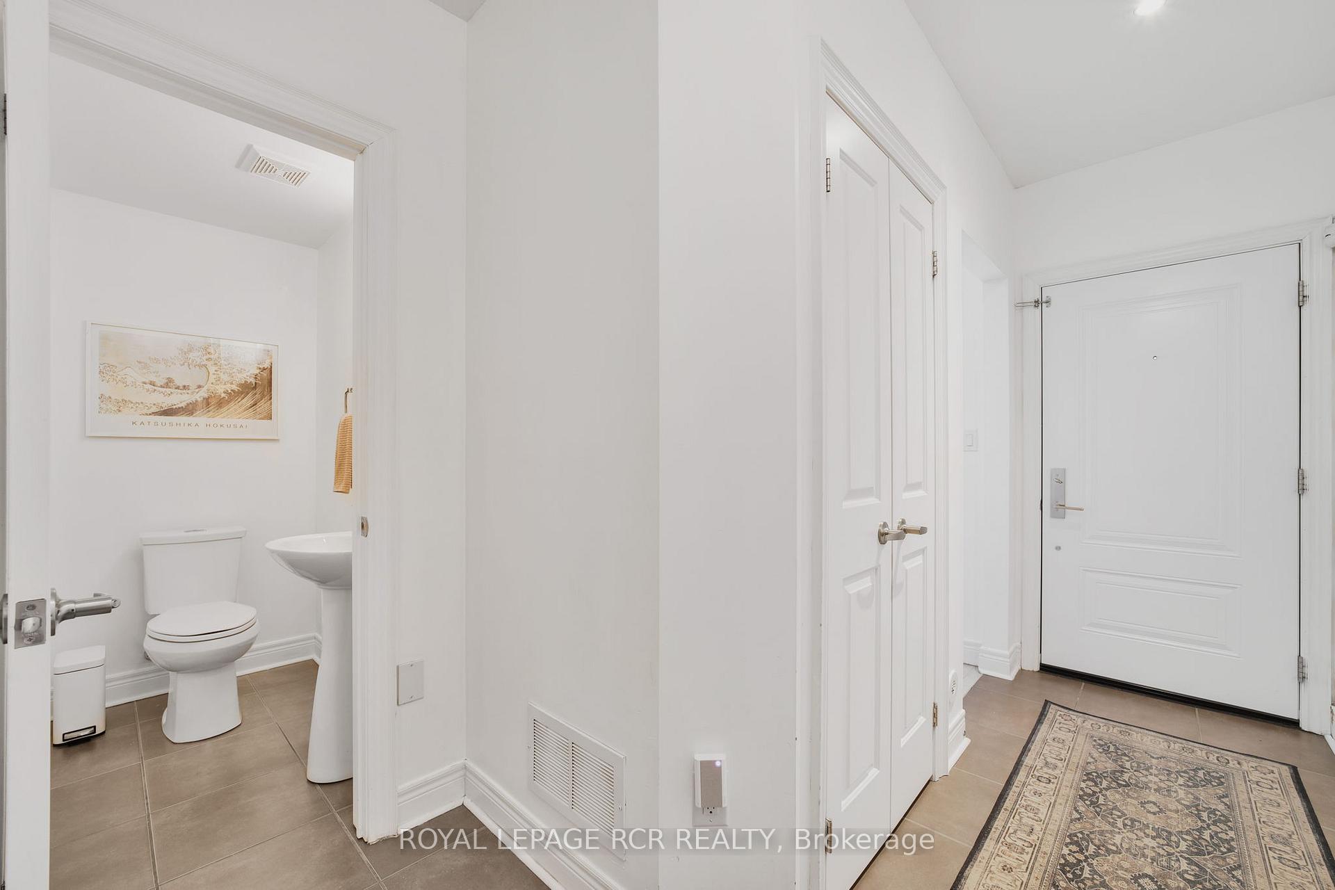 4 Bedrooms Condo at 8343 Kipling, Vaughan For sale