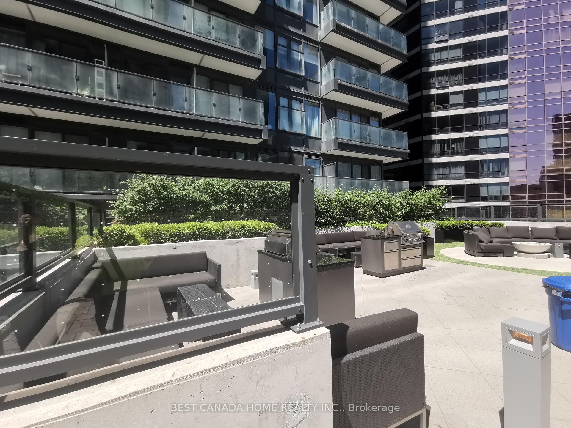 Condo at 955 Bay,  Toronto For sale