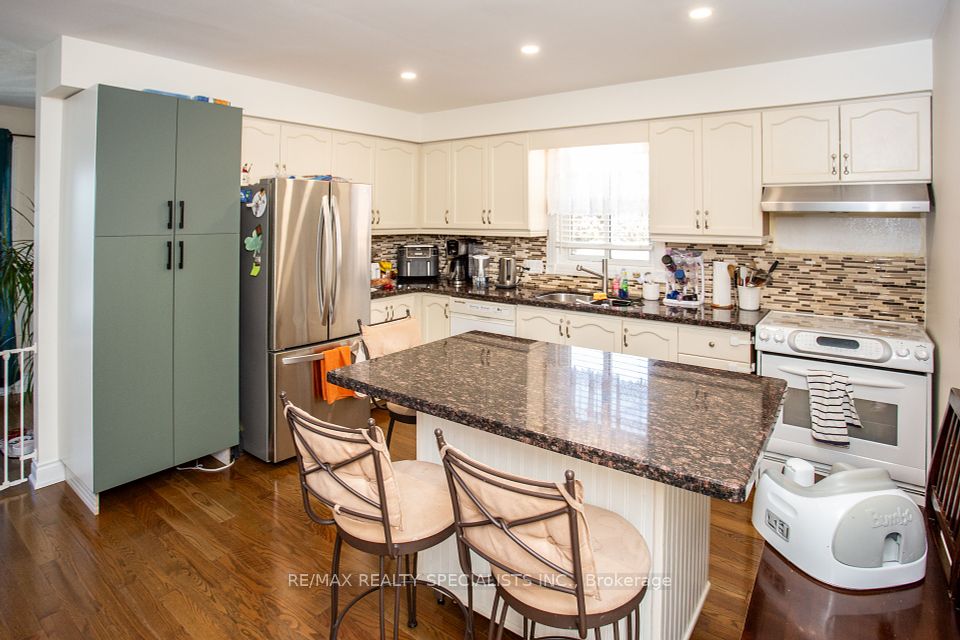 4386 Curia Crescent, Mississauga, ON L4Z 2X3