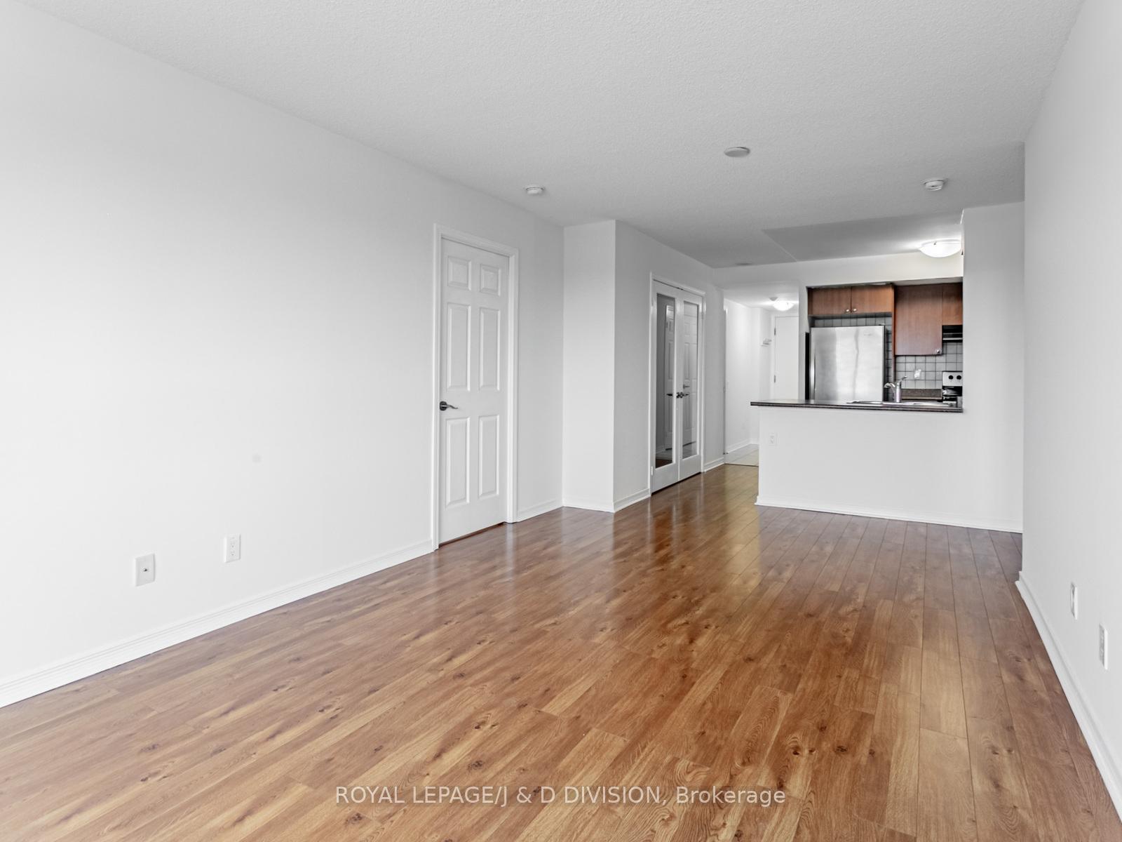 3 Bedrooms Condo at 60 Heintzman, Toronto For sale