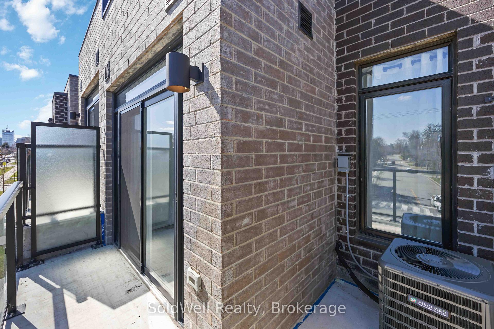 2 Bedrooms Condo at 266 Finch, Toronto For sale