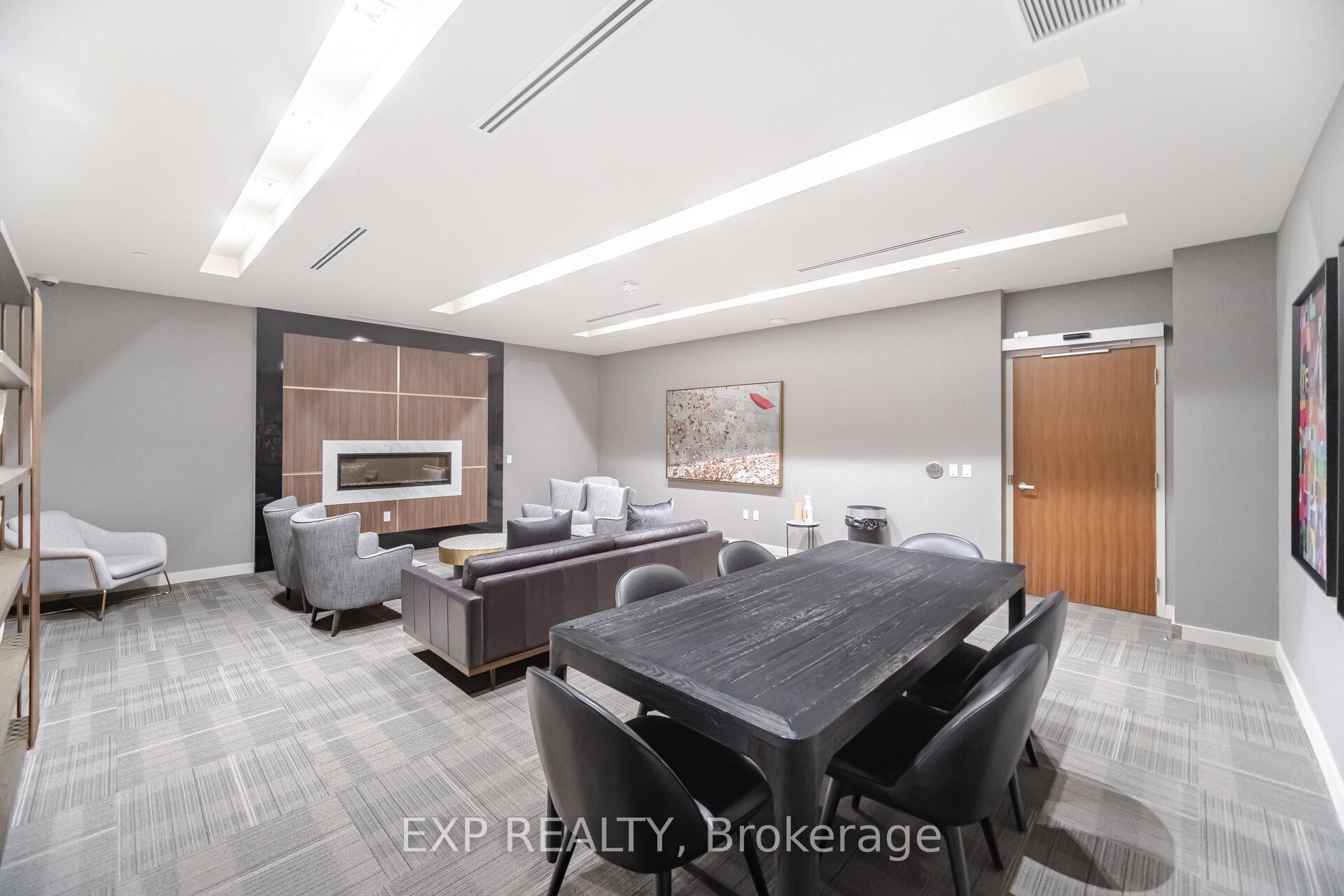 2 Bedrooms Condo at 4055 Parkside Village, Mississauga For sale