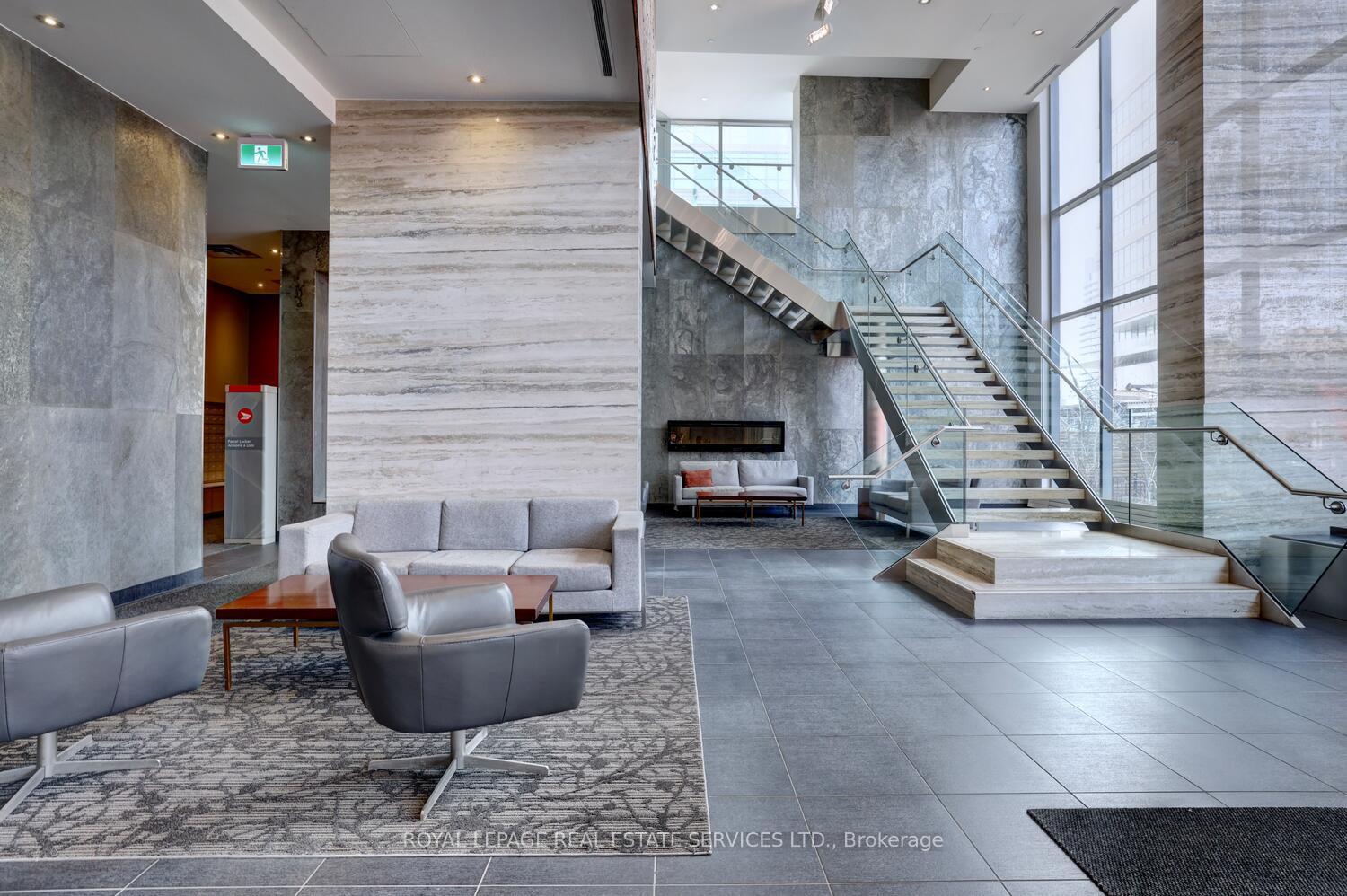 1 Bedroom Condo at 15 Iceboat,  Toronto For sale